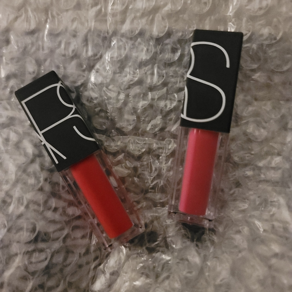 NARS lip gloss